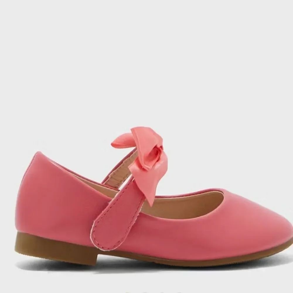 BRAND NEW WELLSFOUNTN COMFORT ROUND TOE SLIP-ON WOMEN"S BOWNOT WOMEN'S FLAT SHOE